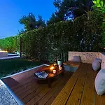 Luna Villa